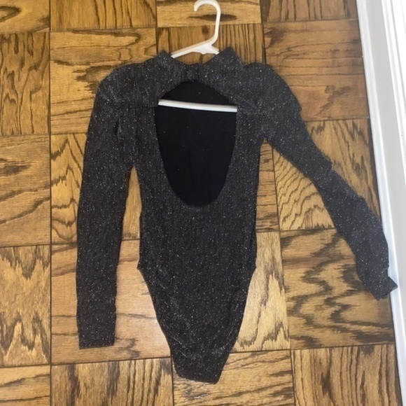 Hot H&M gorgeous shimmer open back sexy bodysuit - Picture 9 of 16